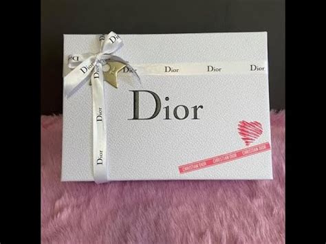 couture gift wrapping dior